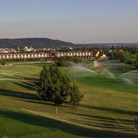 Hotel Sand Martin Mladá Boleslav Exterior foto